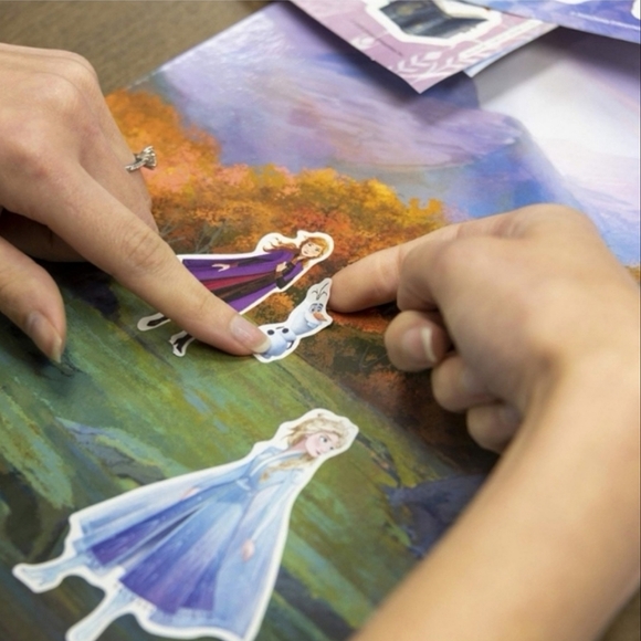 Disney Frozen Activity Sets and Cards - Picture 6 of 7